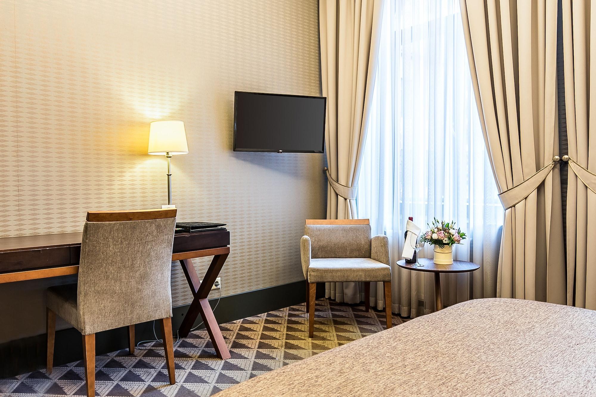 Victoria Hotel Каунас Екстер'єр фото