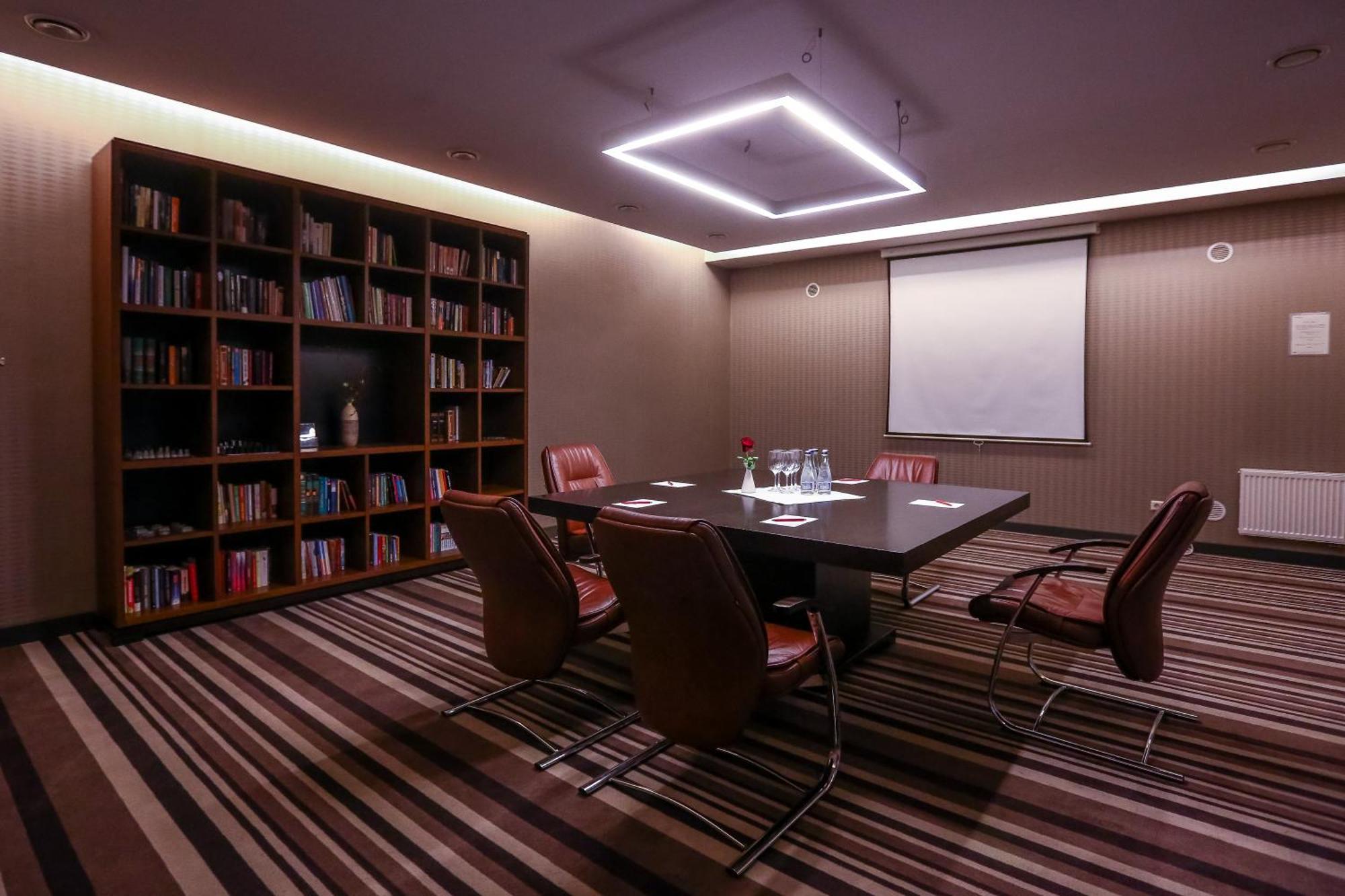 Victoria Hotel Каунас Екстер'єр фото